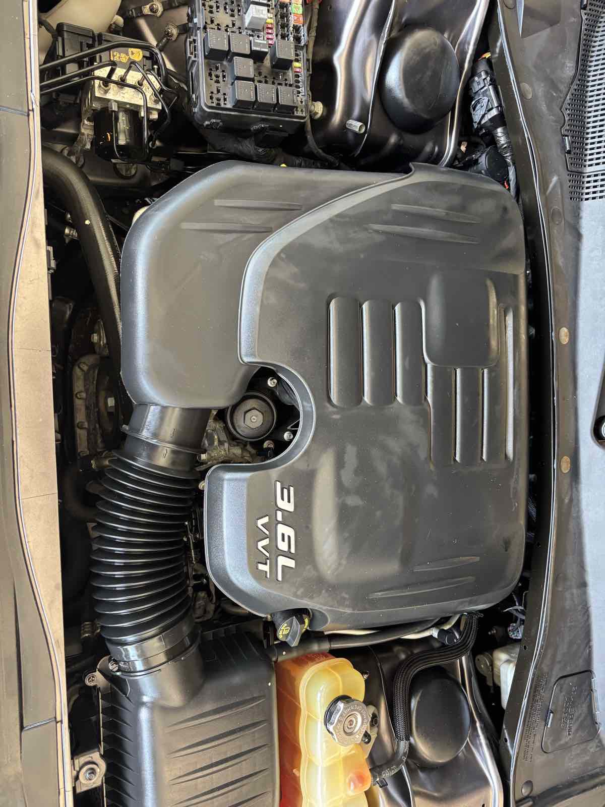 Used 2013 Chrysler 300 w/ Beats Audio Group RWD image 27