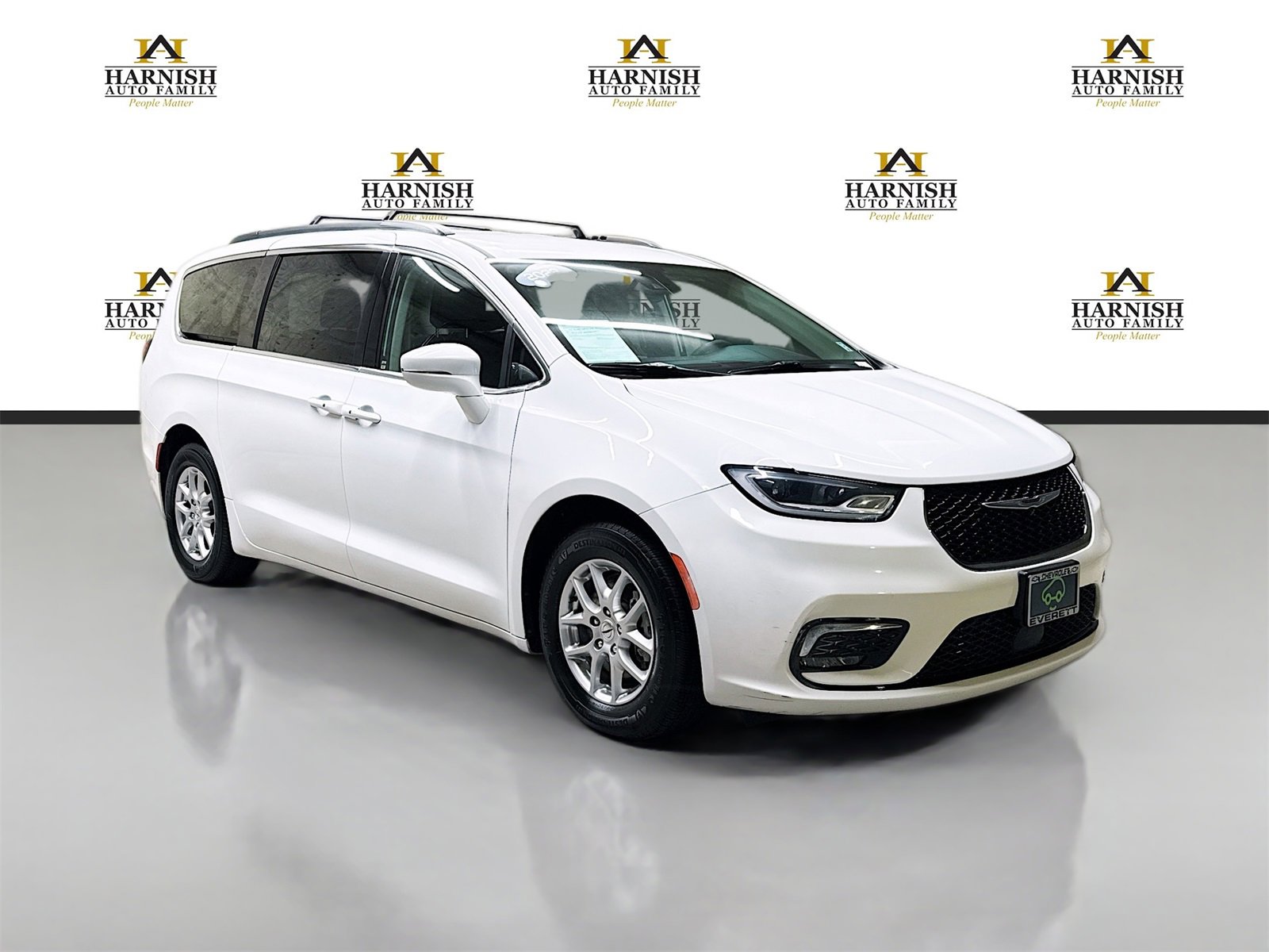 Used 2022 Chrysler Pacifica Touring-L image 3