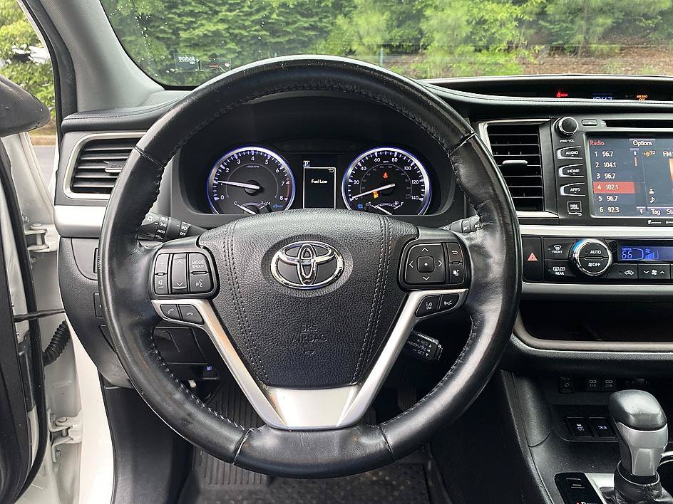 Certified 2019 Toyota Highlander Limited Platinum AWD/4WD image 13