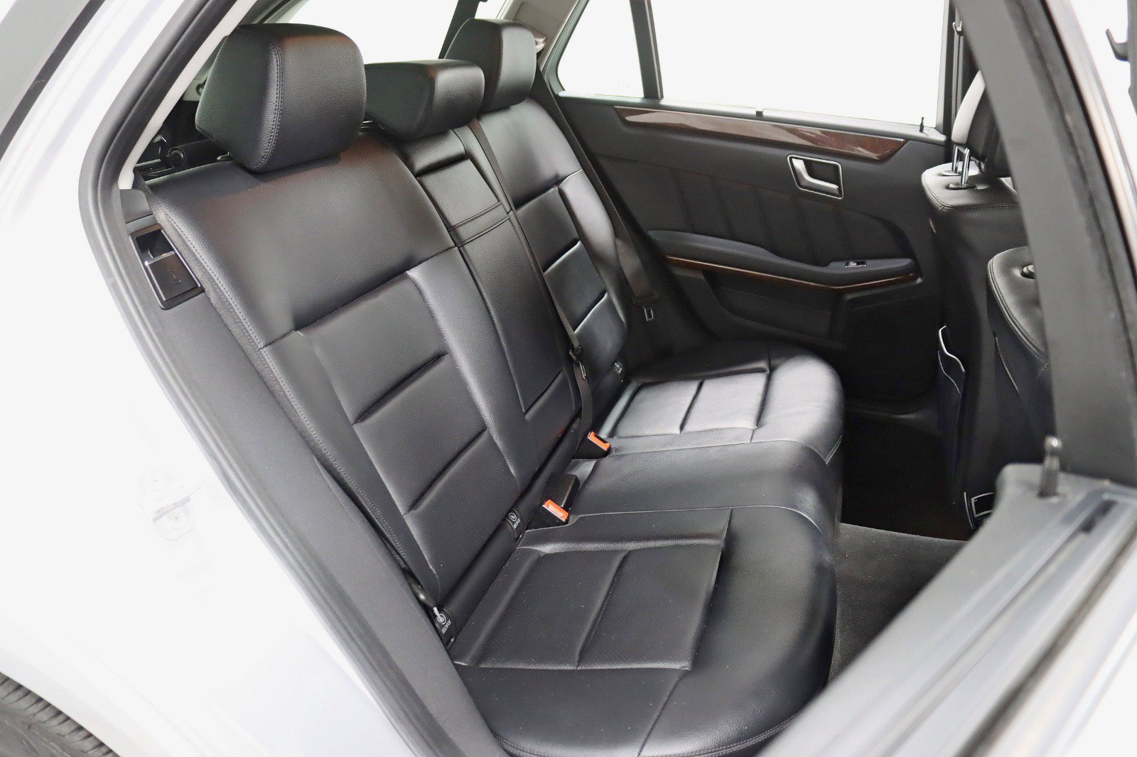 Used 2013 Mercedes-Benz E 350 4MATIC Wagon image 27