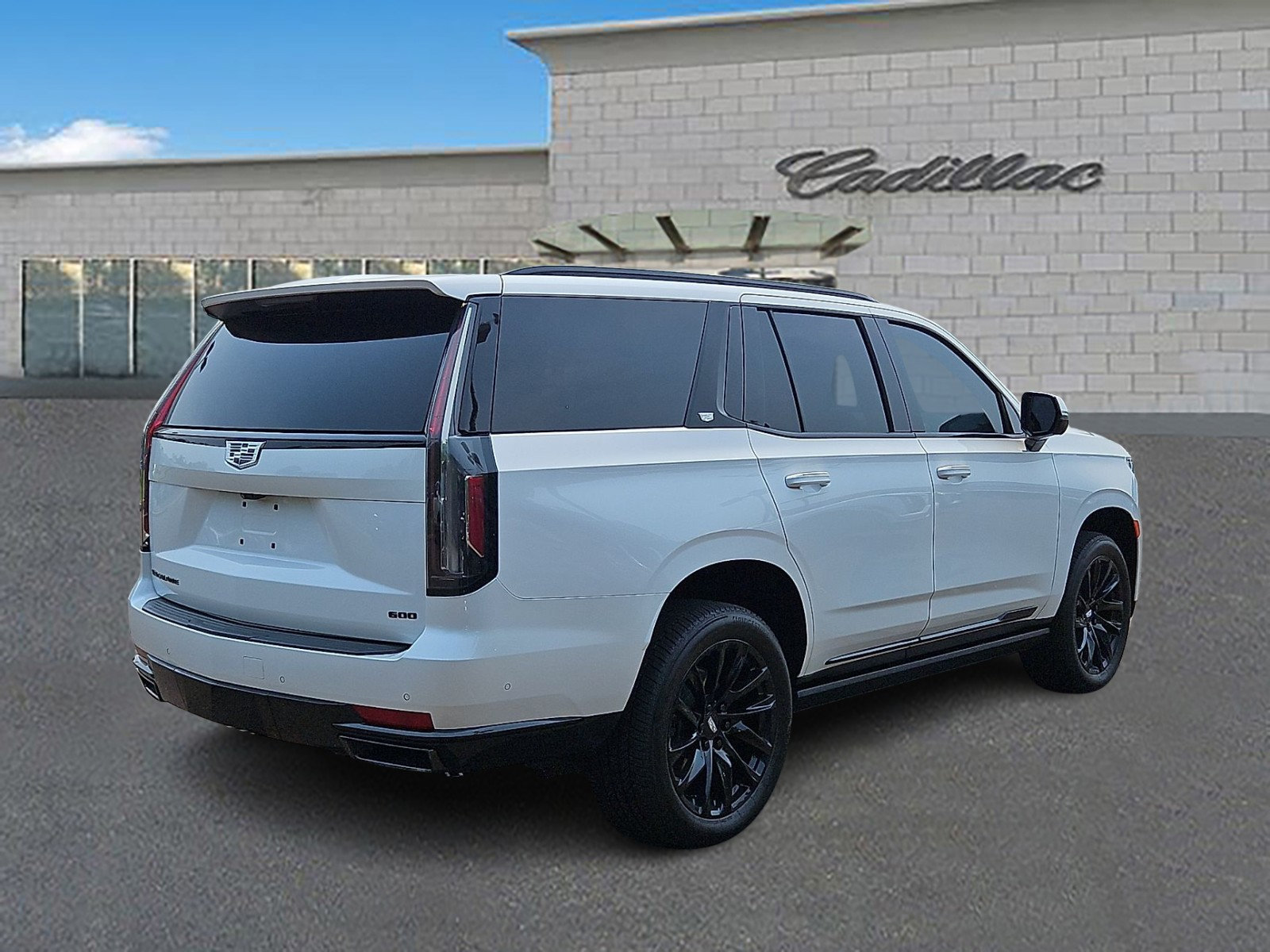 Certified 2024 Cadillac Escalade Sport Platinum w/ LPO, ONYX Package AWD/4WD image 4