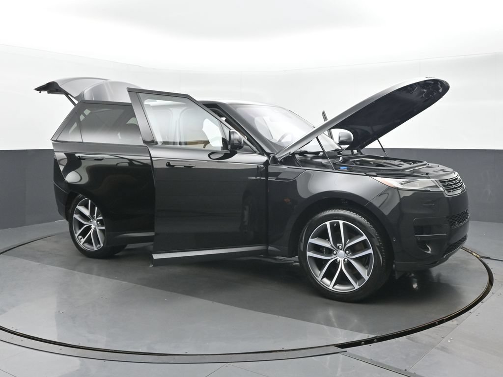 Used 2023 Land Rover Range Rover Sport SE AWD/4WD image 42
