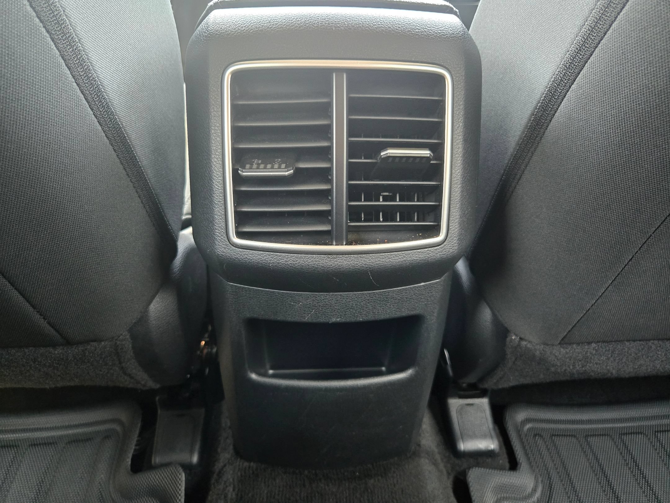 Used 2025 Kia Sportage LX FWD image 35