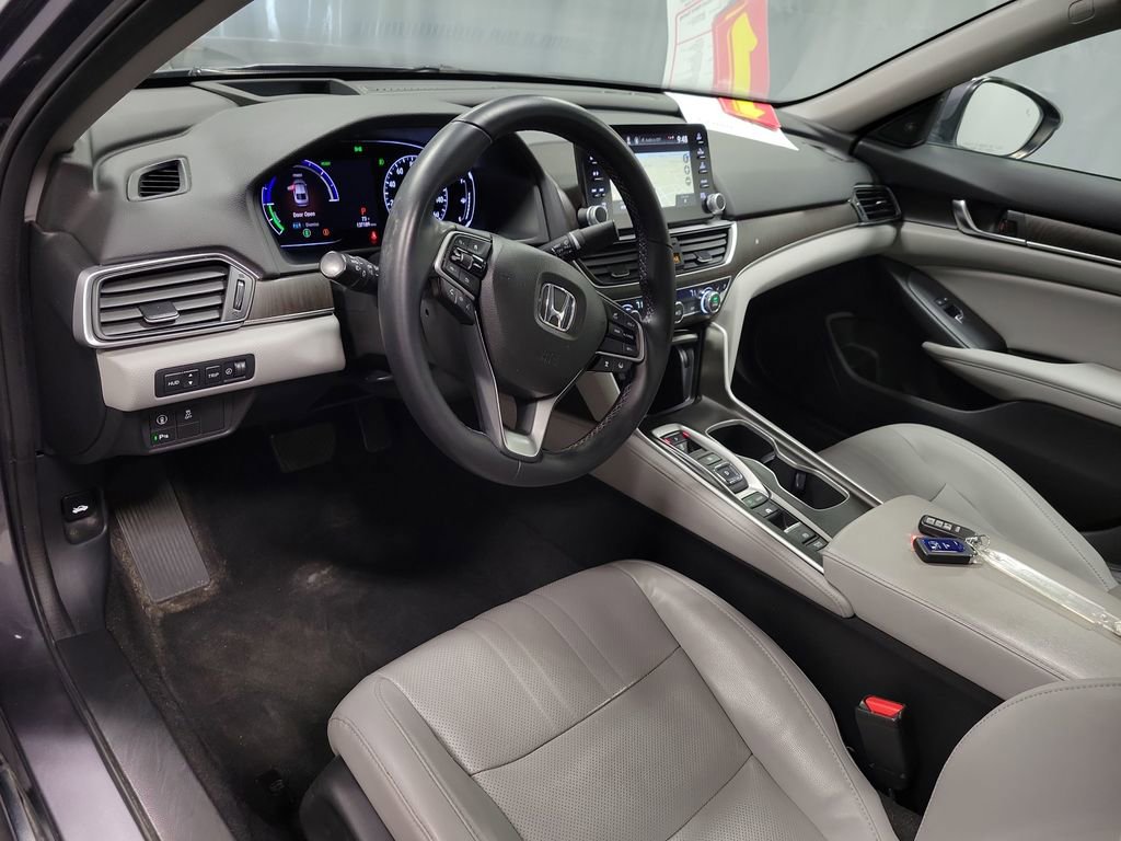 Used 2018 Honda Accord Touring image 13