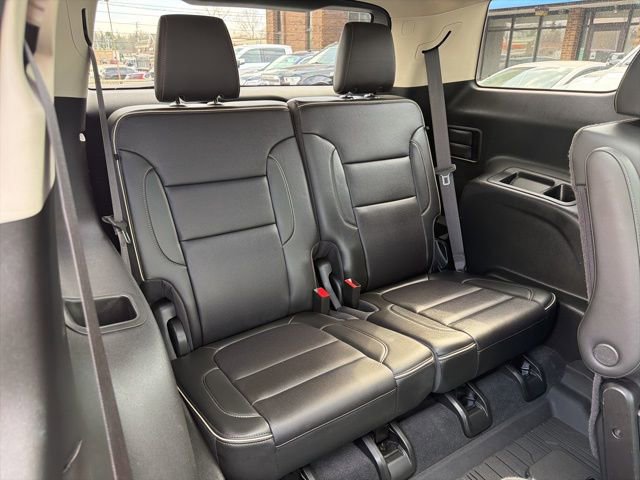 Used 2022 GMC Acadia Denali w/ Black Diamond Edition image 19