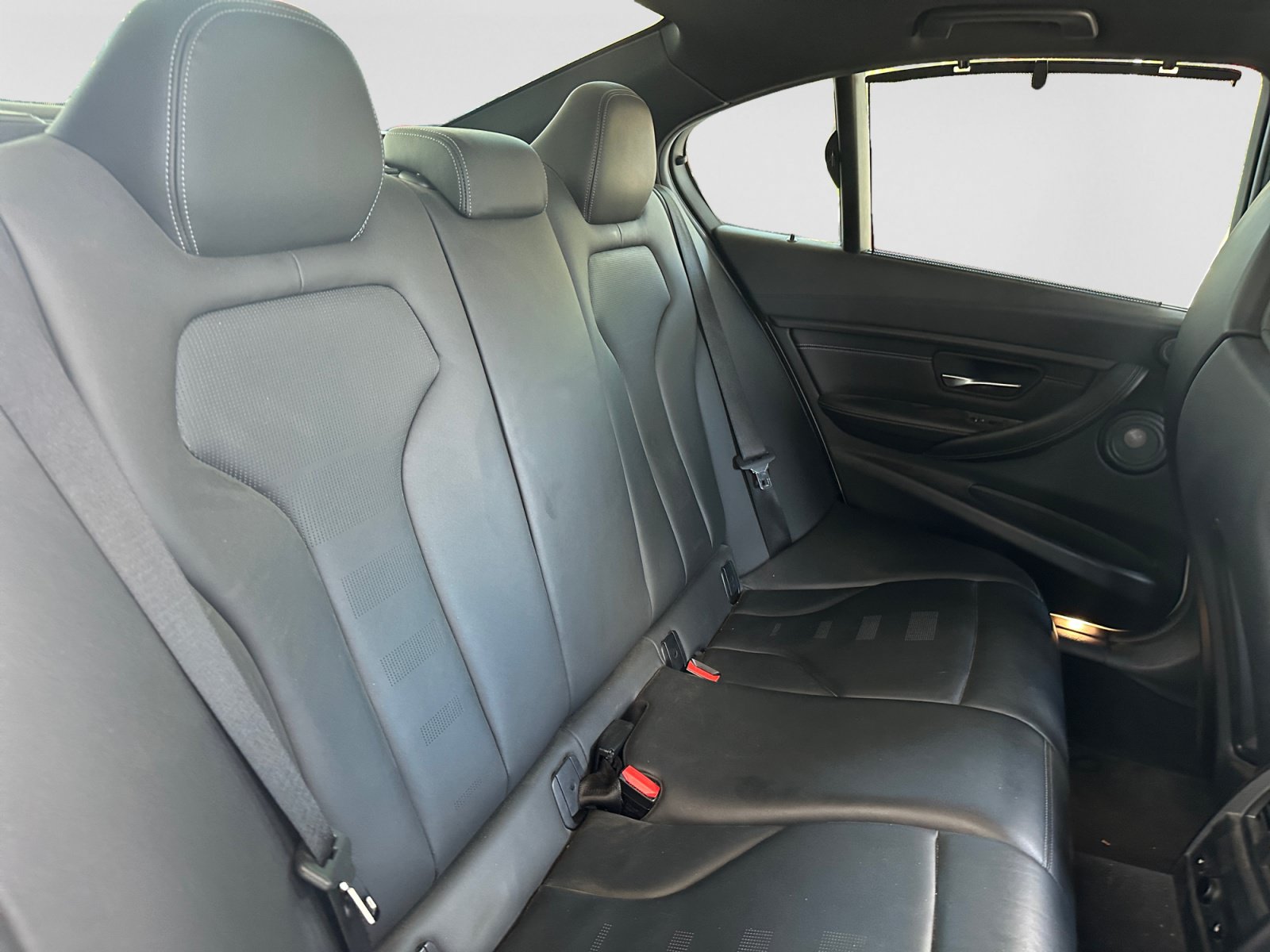 Used 2018 BMW M3 CS RWD image 17