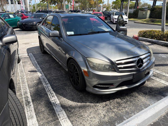 Used 2011 Mercedes-Benz C 300 4MATIC Sedan image 5