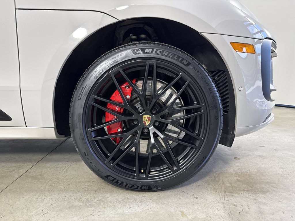 Certified 2024 Porsche Macan GTS AWD/4WD image 15