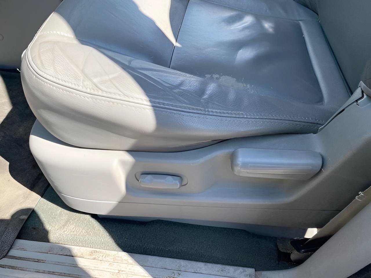 Used 2004 Ford Freestar Limited FWD image 20