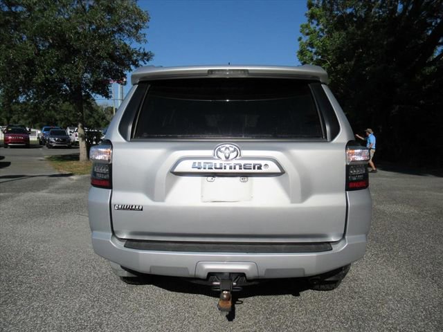 Used 2018 Toyota 4Runner SR5 image 6