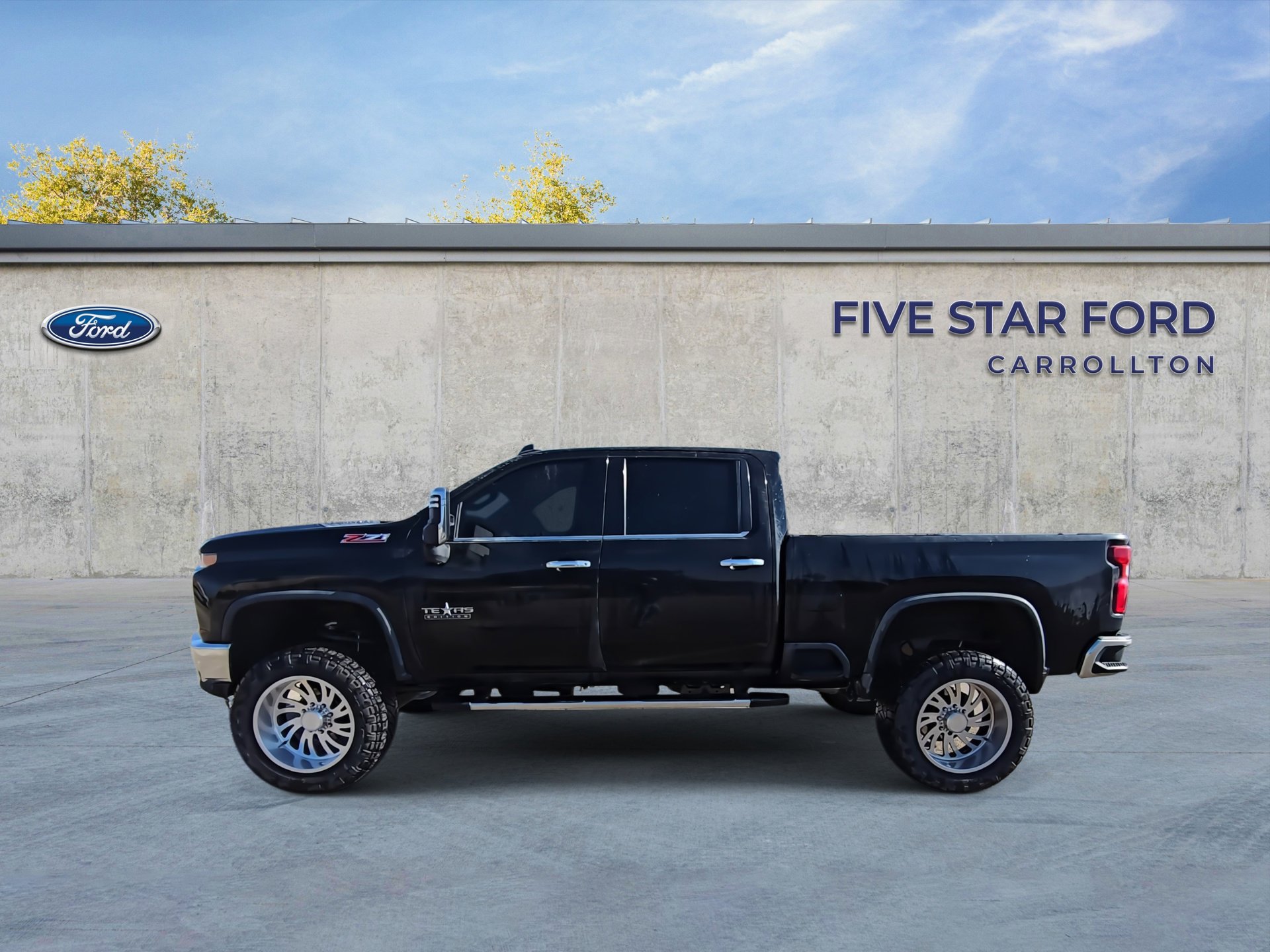 Used 2022 Chevrolet Silverado 2500 LTZ w/ LTZ Texas Edition image 5