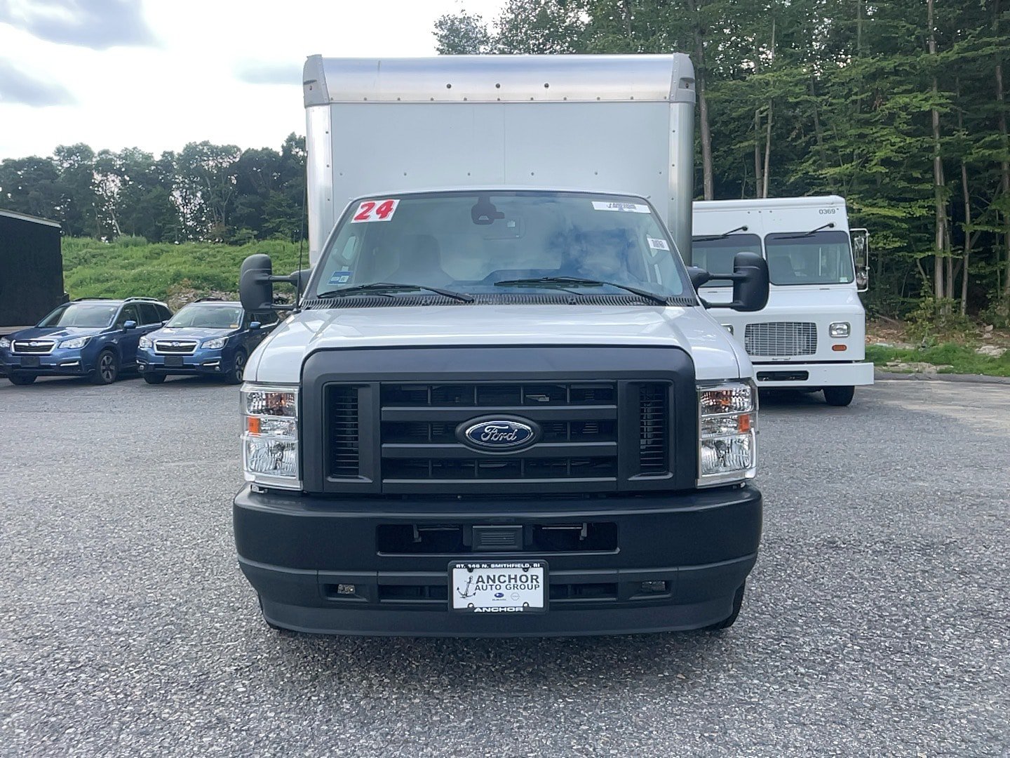 Used 2024 Ford E-450 and Econoline 450 Super Duty w/ Driver's Safety Package RWD image 2