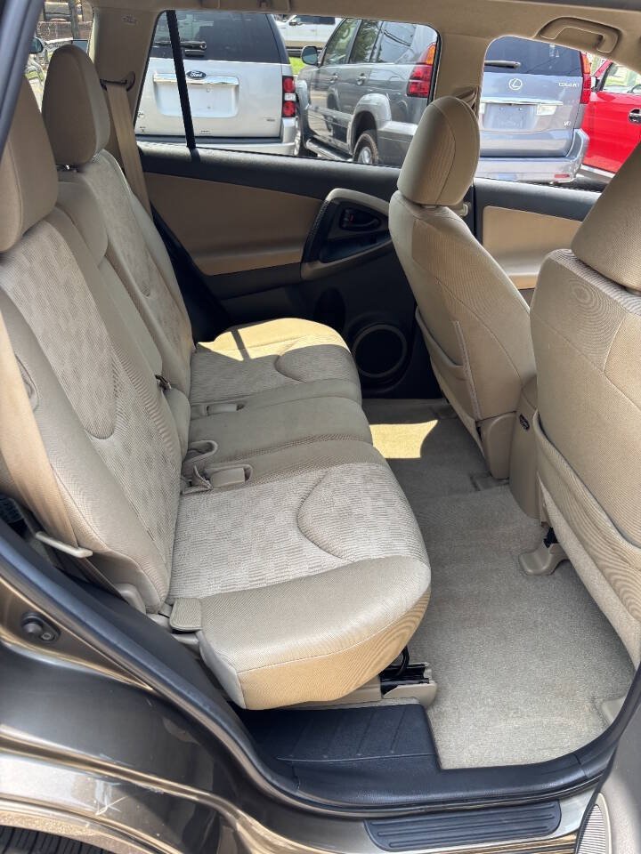 Used 2012 Toyota RAV4 FWD w/ Value Pkg image 18