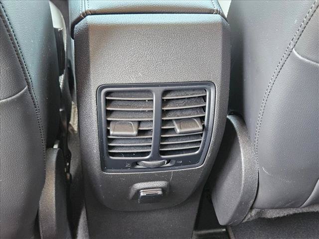 Used 2019 Ford Escape SEL FWD image 17