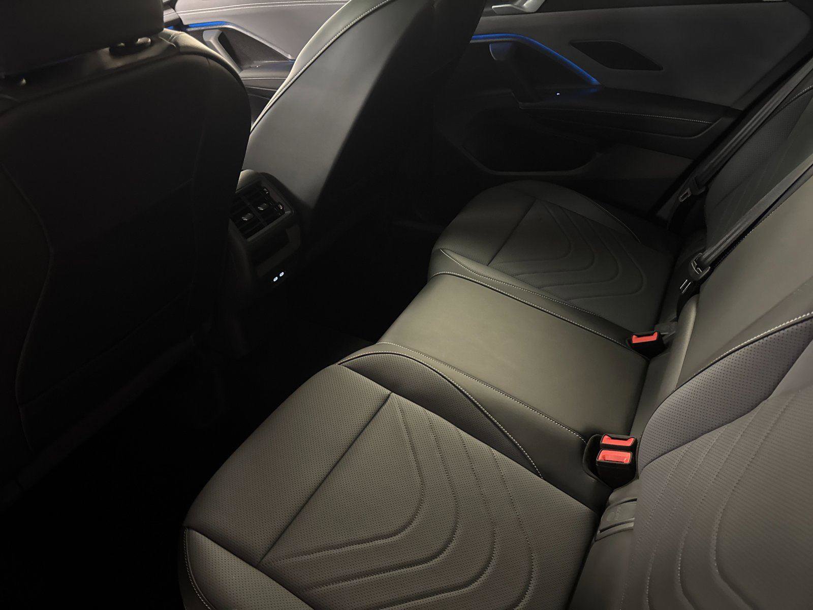 New 2026 Volkswagen Tiguan SE R-Line image 11