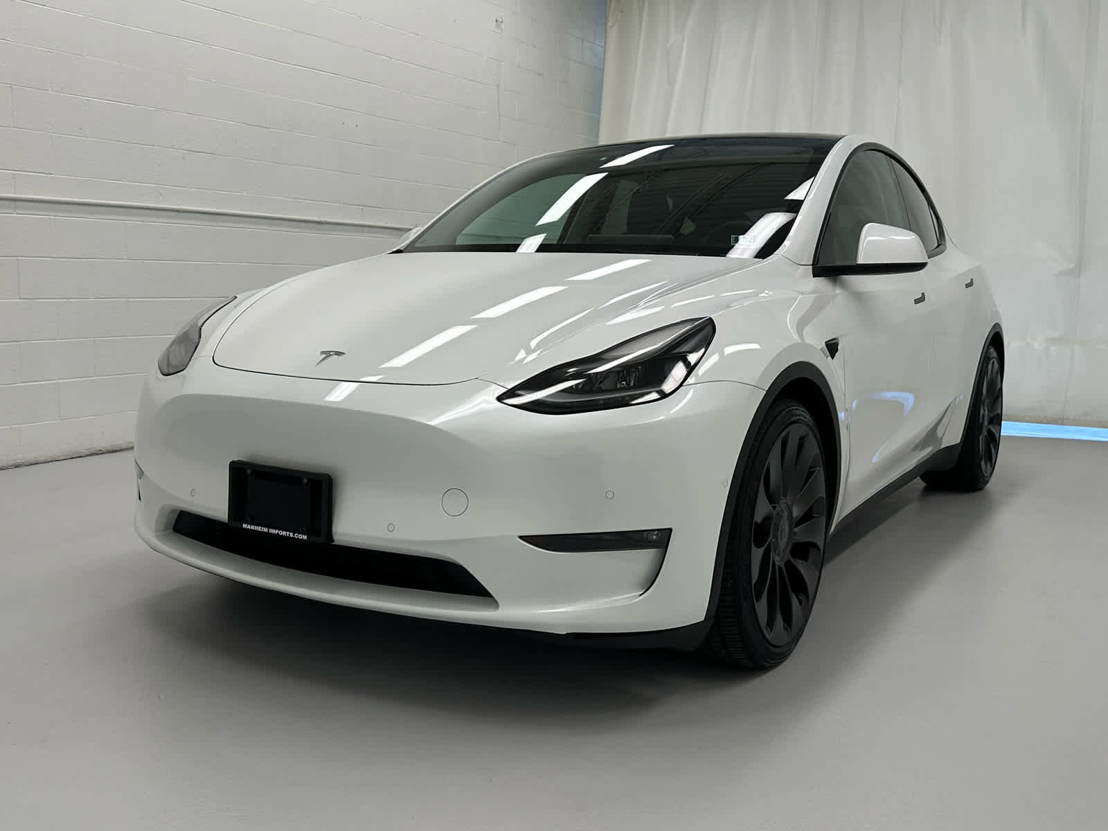 Used 2021 Tesla Model Y Performance image 4