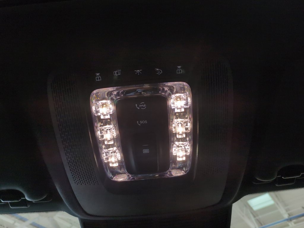 Used 2025 Mercedes-Benz GLE 350 4MATIC image 12