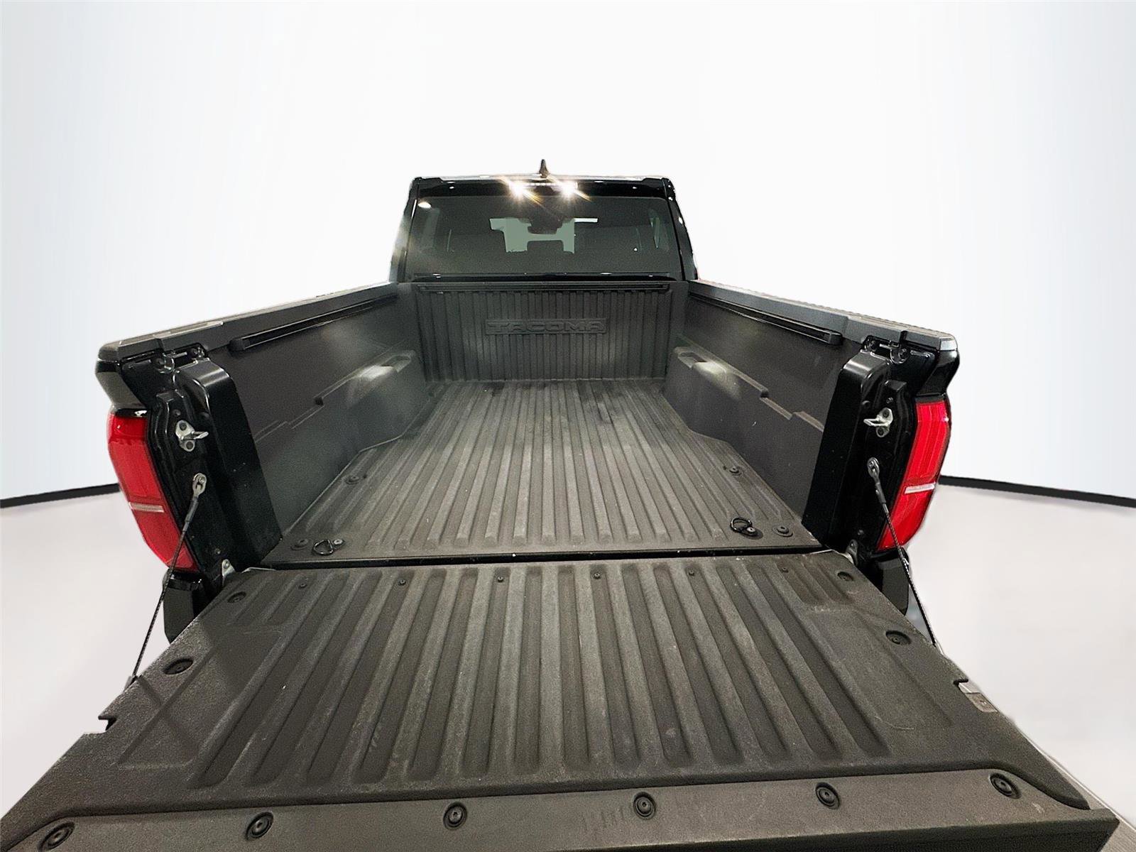 Used 2024 Toyota Tacoma TRD Sport image 17