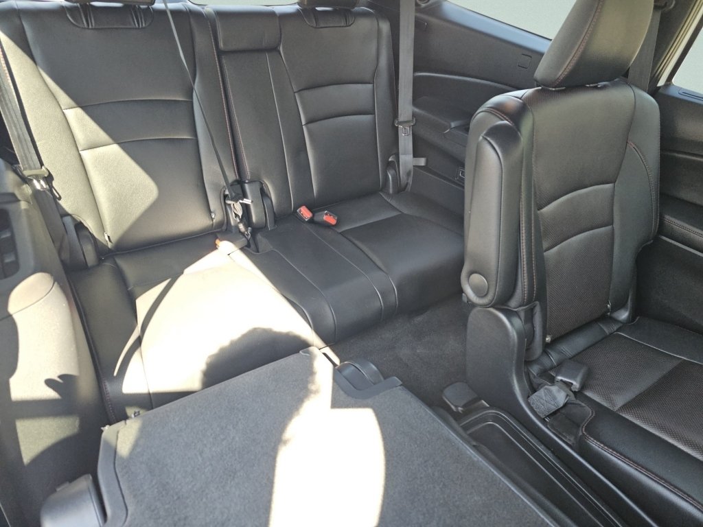 Used 2021 Honda Pilot Black Edition image 5