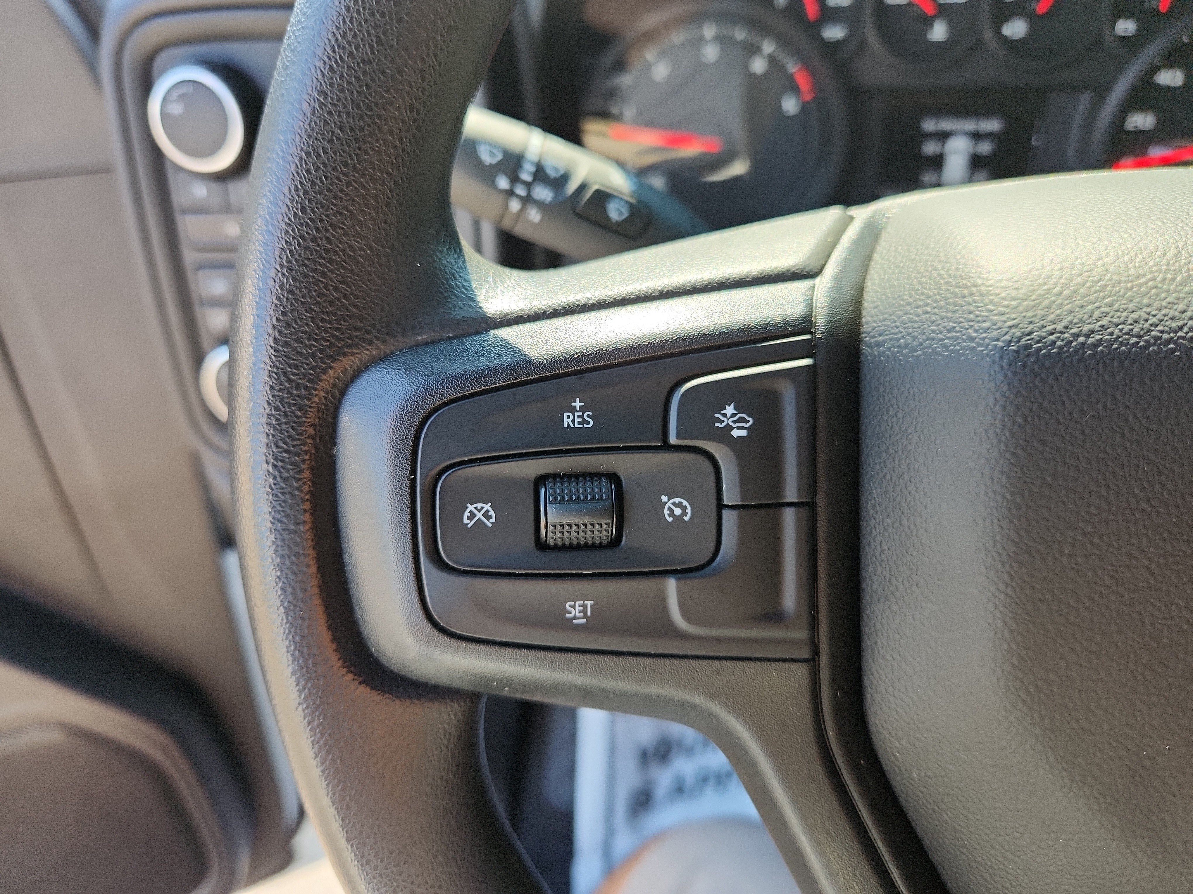 Used 2025 Chevrolet Silverado 2500 W/T AWD/4WD image 17