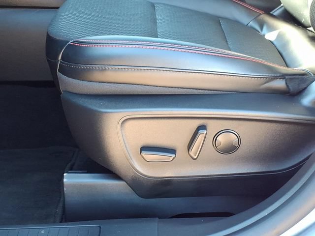 Certified 2024 Ford Escape ST-Line AWD/4WD image 15