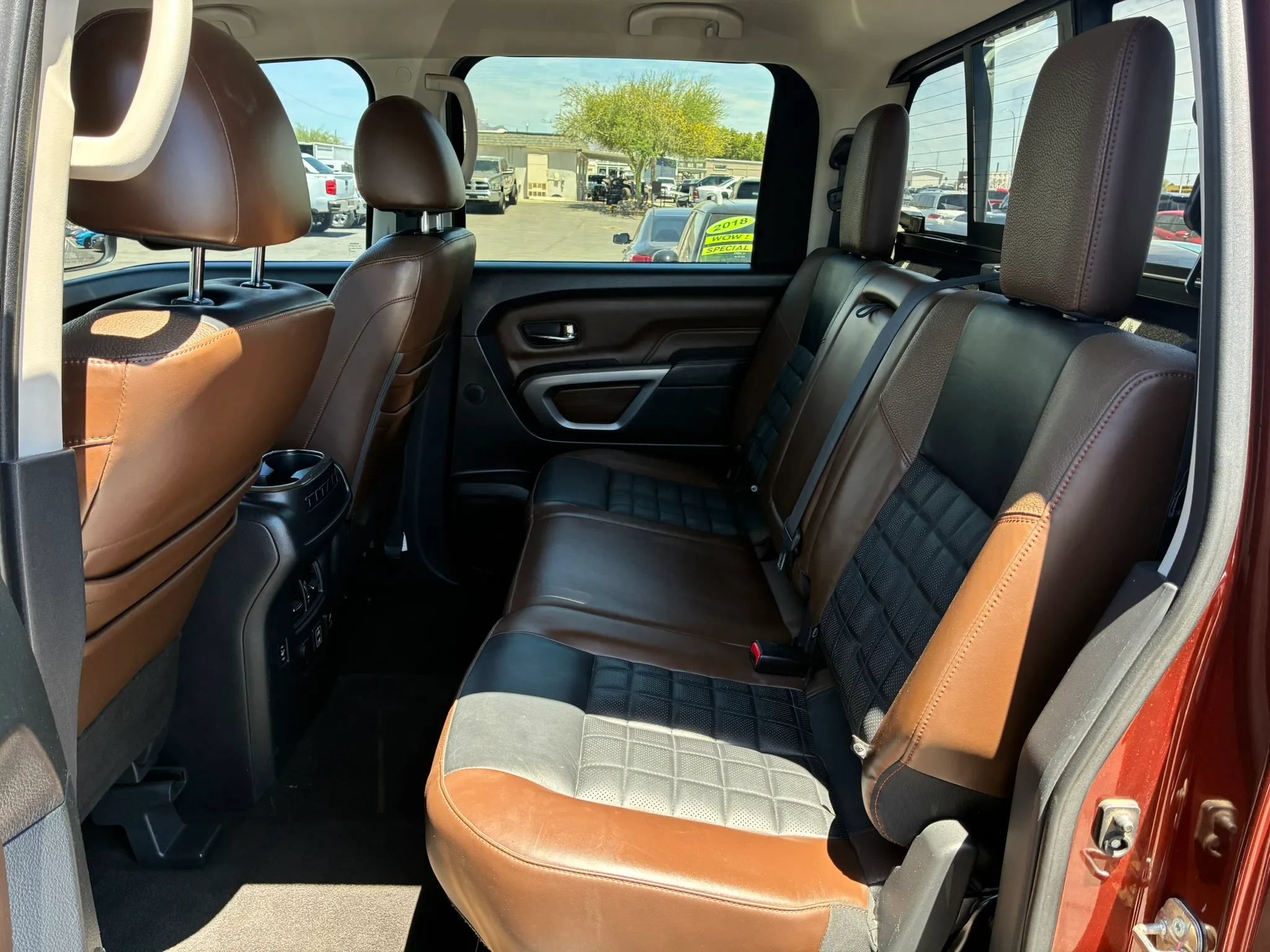 Used 2019 Nissan Titan Platinum Reserve AWD/4WD image 19