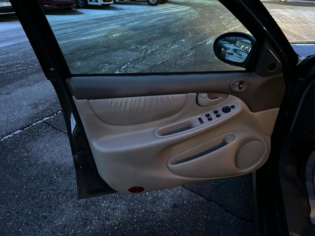 Used 2001 Oldsmobile Alero GLS image 14