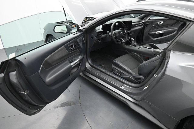 Certified 2024 Ford Mustang Coupe RWD image 14
