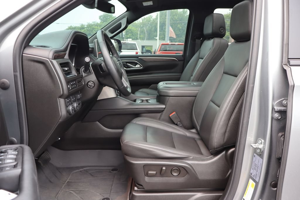 Used 2023 Chevrolet Tahoe Z71 w/ Z71 Off-Road Package AWD/4WD image 9