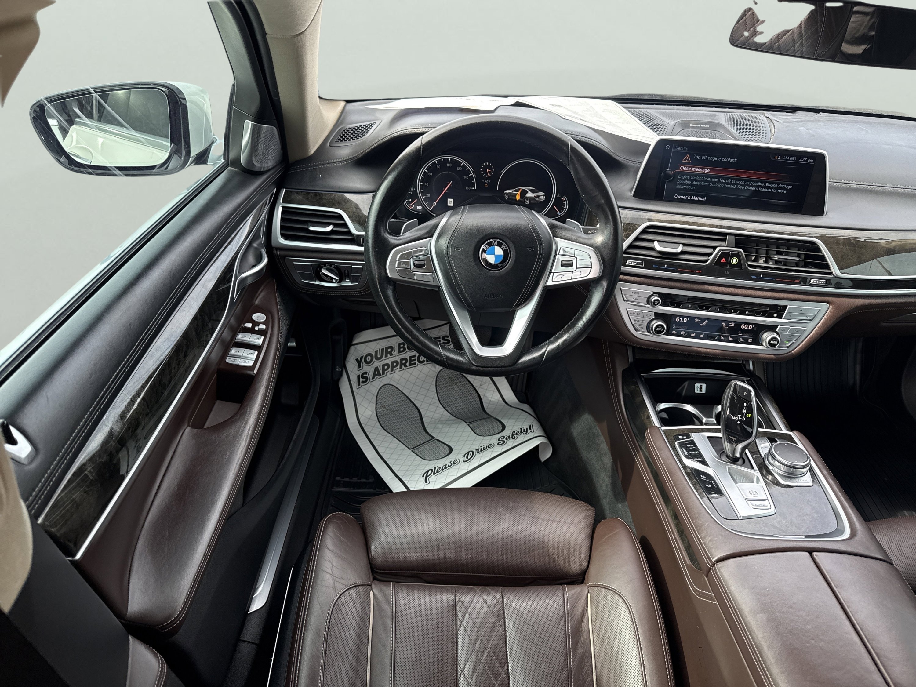 Used 2016 BMW 750i xDrive image 18