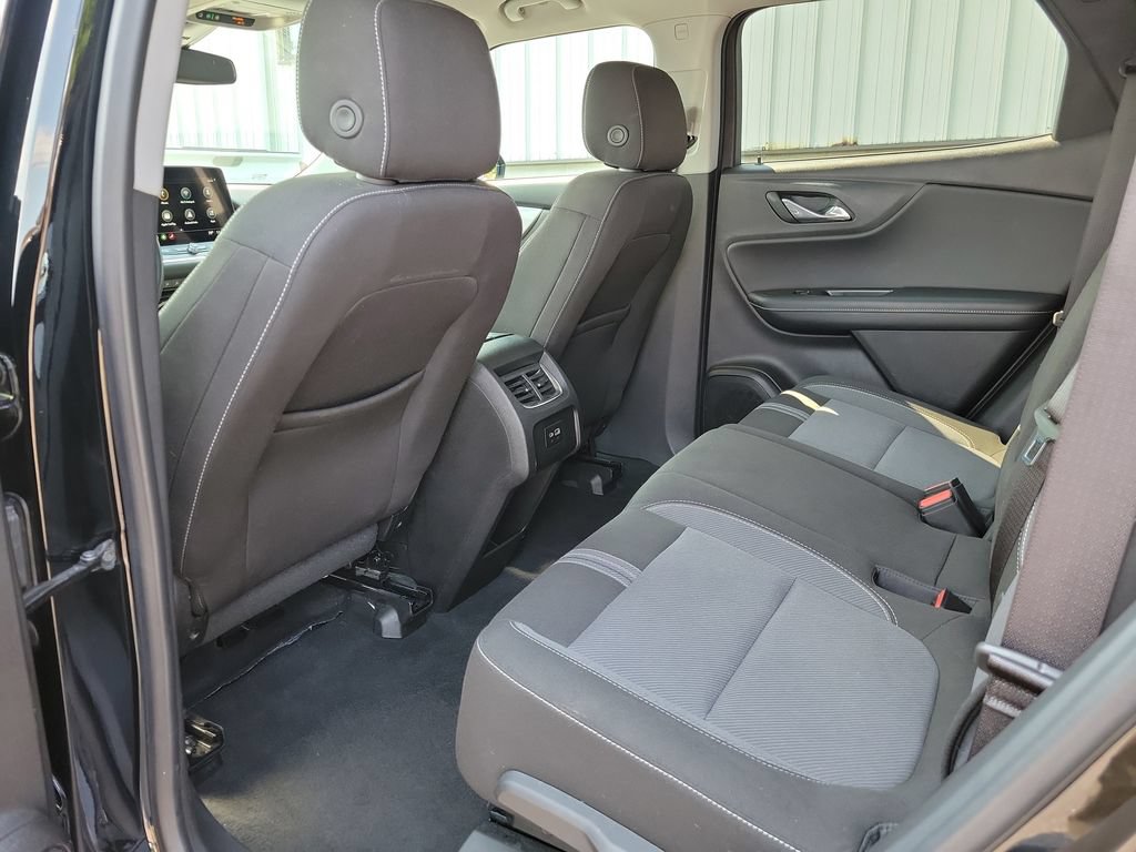 Used 2025 Chevrolet Blazer LT AWD/4WD image 16