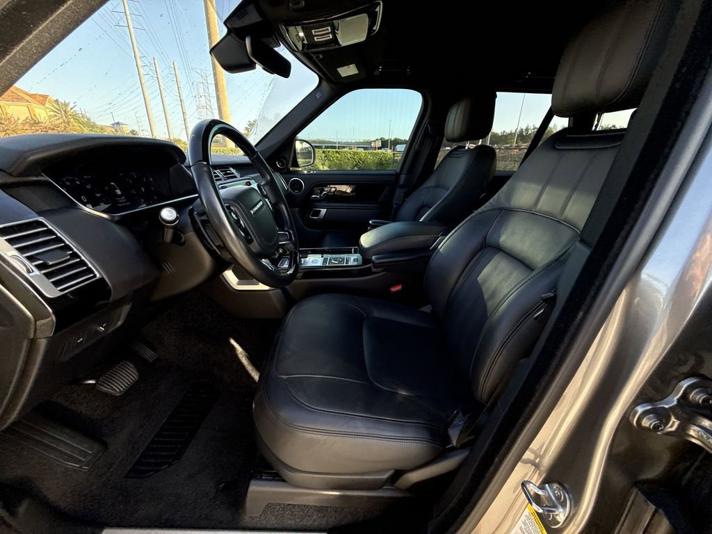Used 2020 Land Rover Range Rover HSE image 30