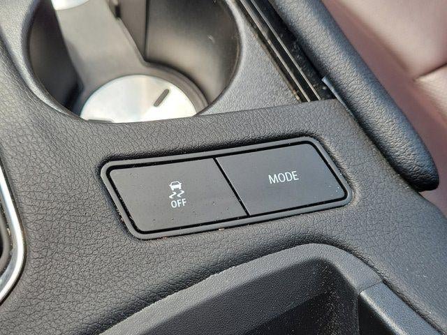 Certified 2023 Cadillac XT6 Premium Luxury FWD image 31