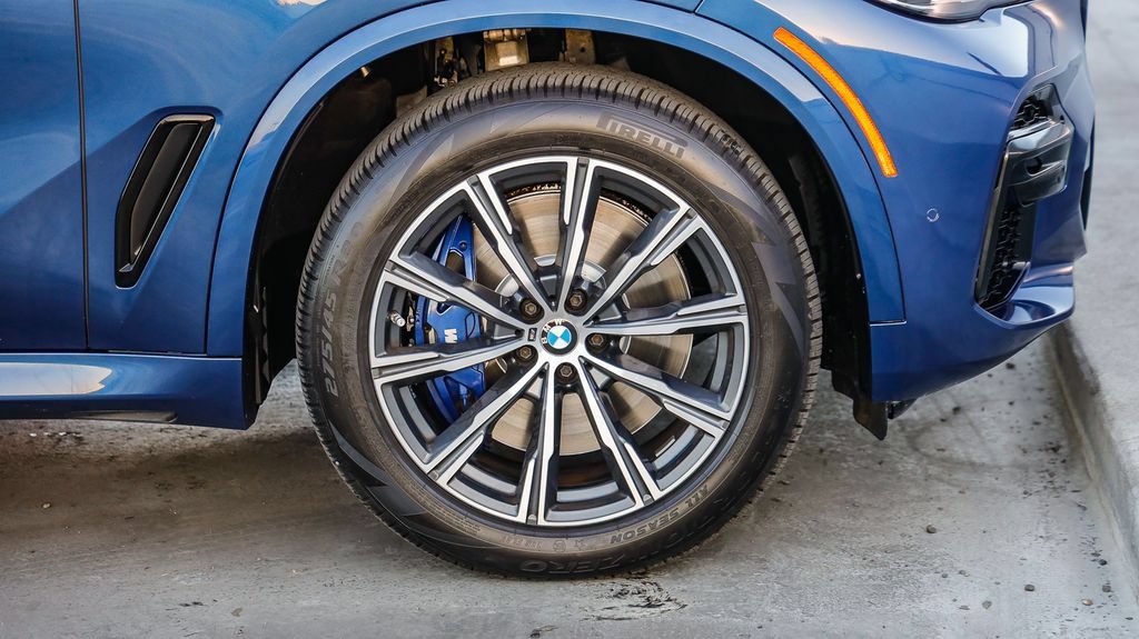 Used 2023 BMW X5 M50i AWD/4WD image 11