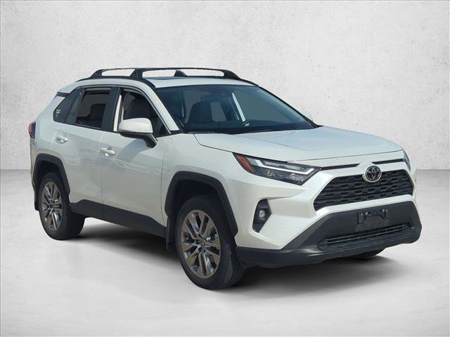 Used 2023 Toyota RAV4 XLE Premium image 3