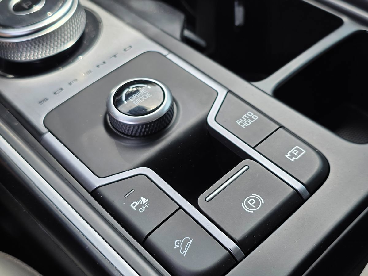 Used 2022 Kia Sorento S FWD image 34