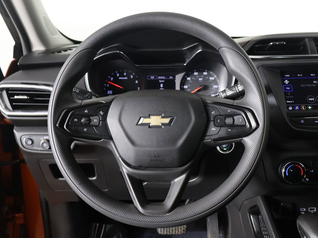 Used 2022 Chevrolet TrailBlazer LT AWD/4WD image 35