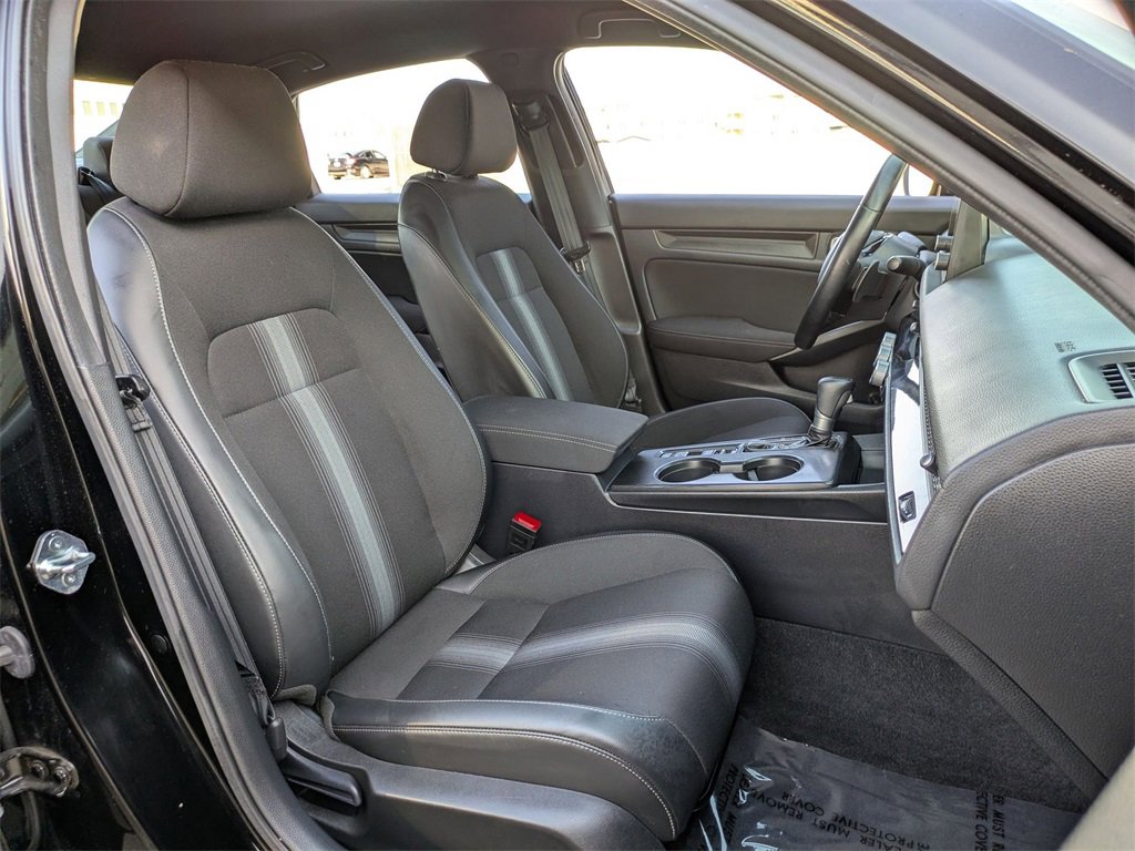 Used 2025 Honda Civic Sport image 28