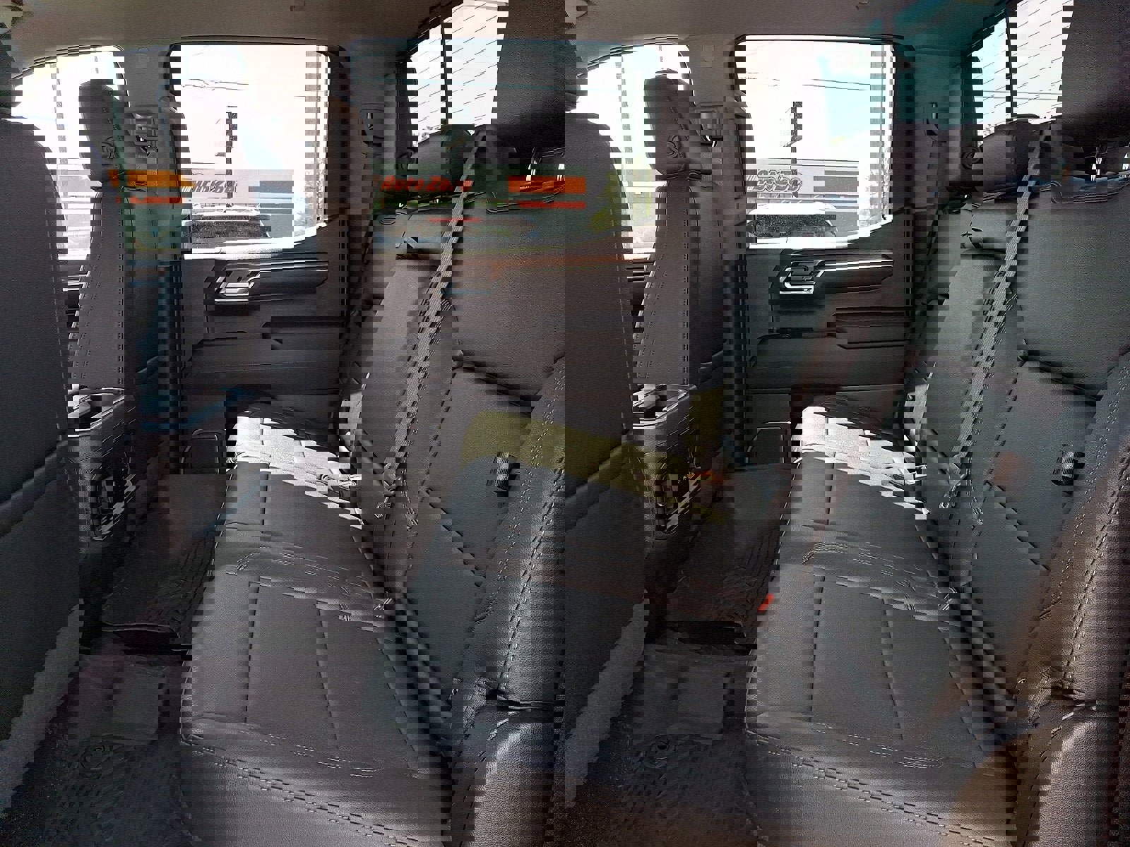 Used 2022 Chevrolet Silverado 1500 LT Trail Boss w/ LT Trail Boss Premium Package image 9