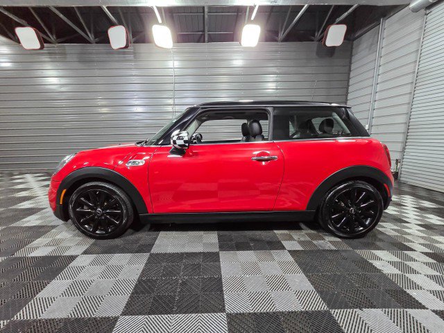 Used 2019 MINI Cooper S w/ Signature Upholstery Package FWD image 8