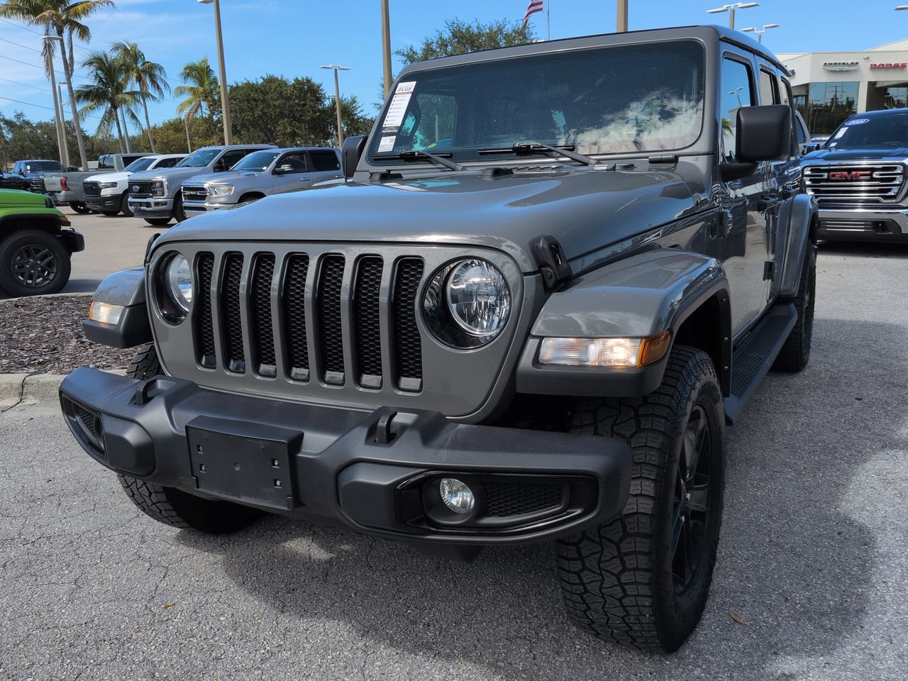 Used 2021 Jeep Wrangler Unlimited Sahara AWD/4WD image 9