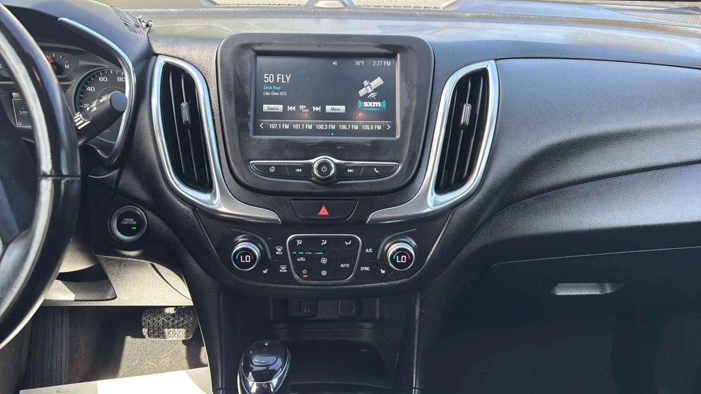 Used 2018 Chevrolet Equinox LT AWD/4WD image 11