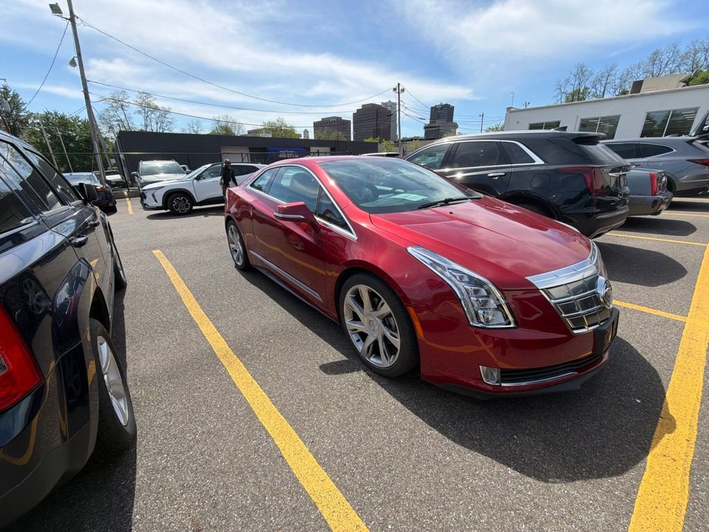Used 2014 Cadillac ELR w/ Luxury Package FWD image 5