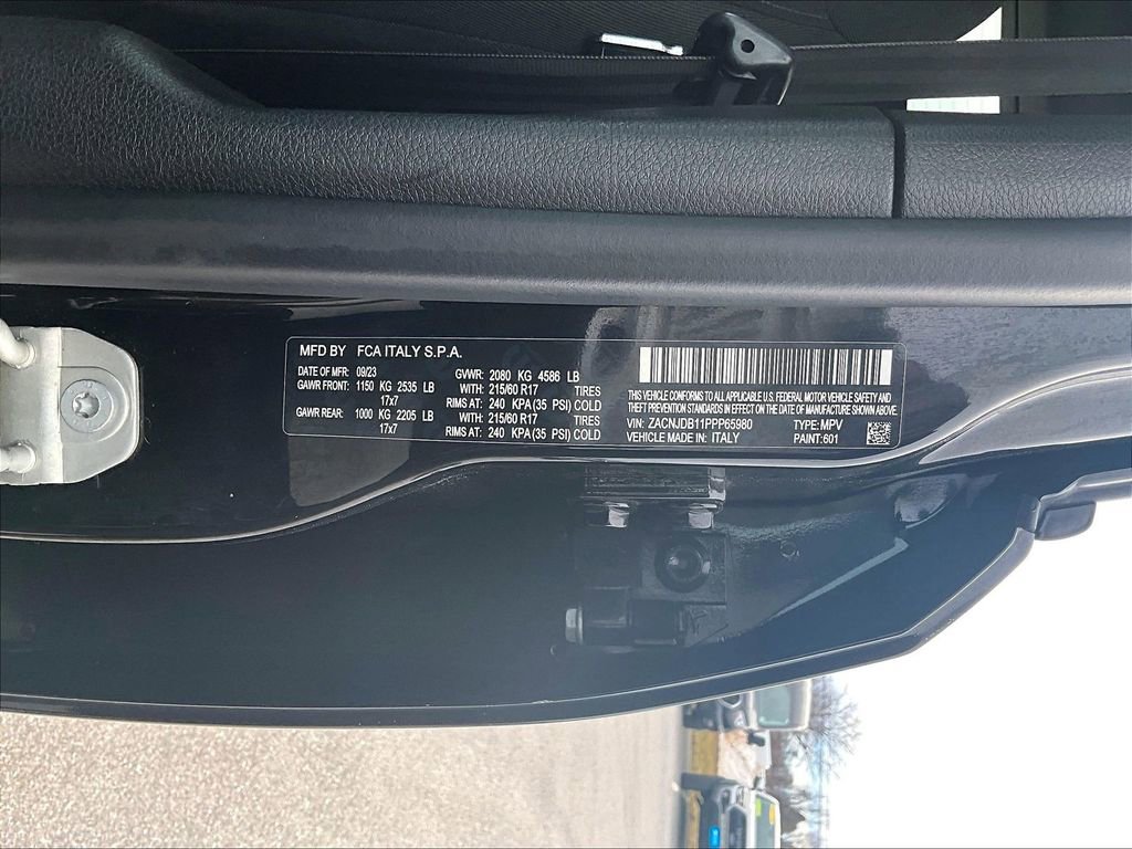 Used 2023 Jeep Renegade Latitude image 33