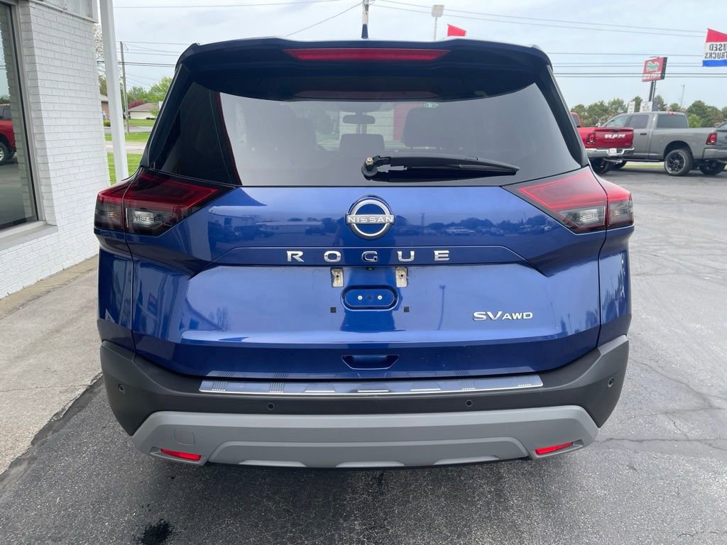 Used 2022 Nissan Rogue SV AWD/4WD image 4