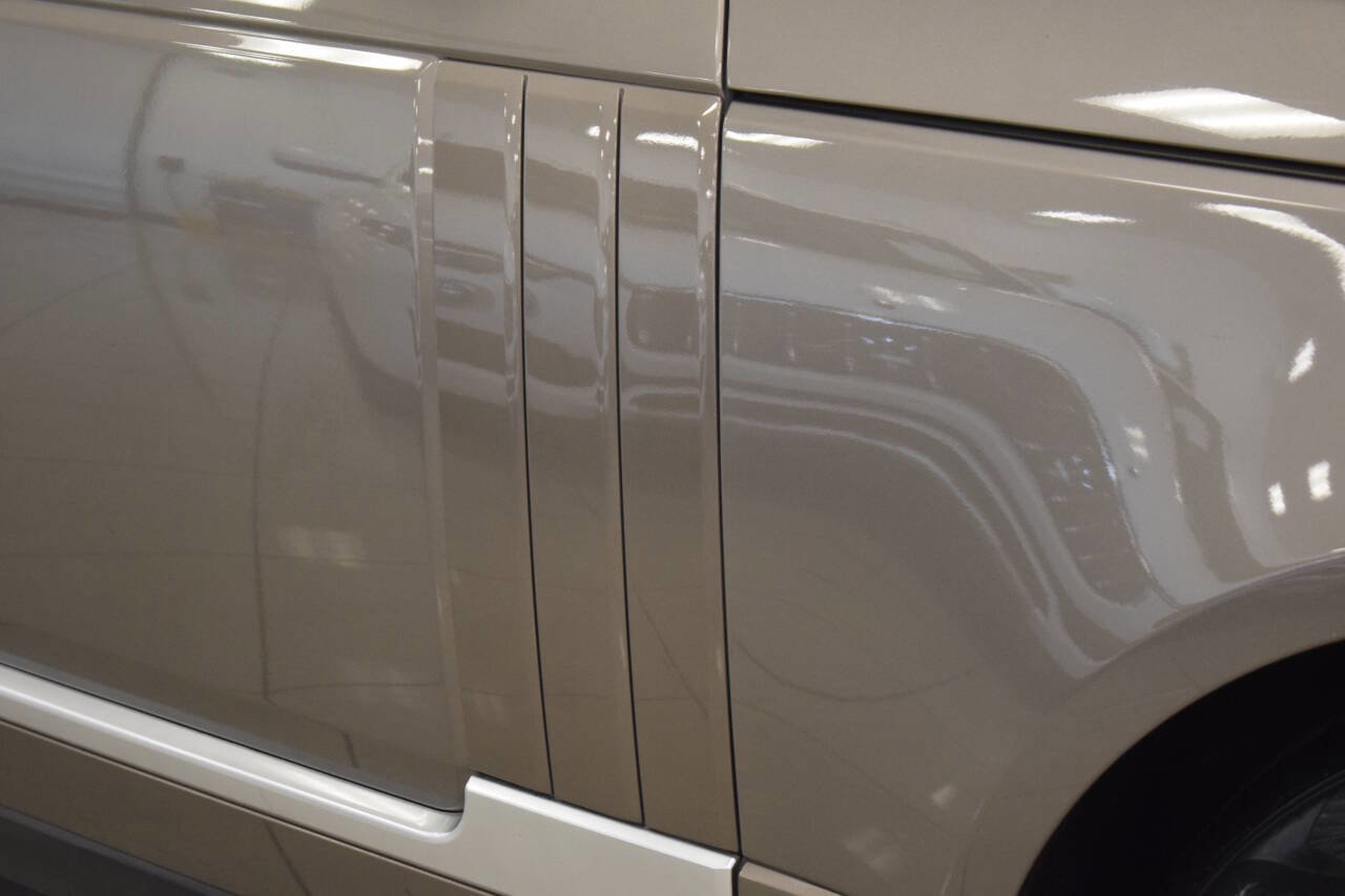 Used 2017 Land Rover Range Rover image 12