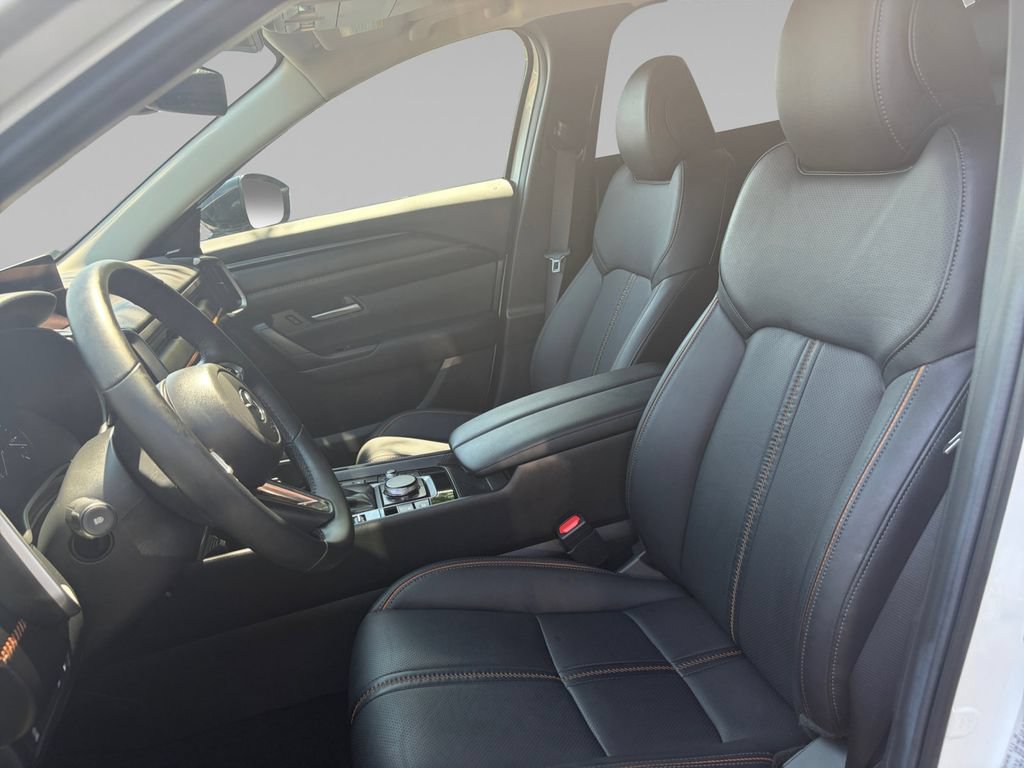 Used 2025 MAZDA CX-50 AWD 2.5 Hybrid w/ Premium Pkg image 10