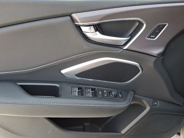 Certified 2025 Acura RDX SH-AWD image 12