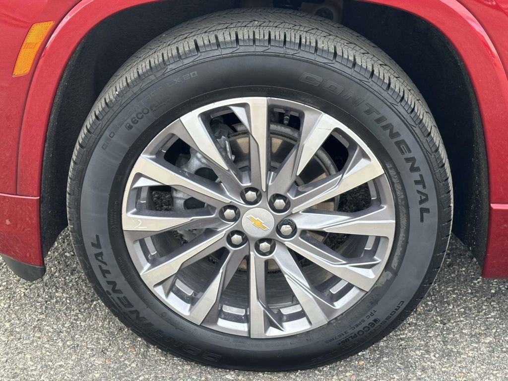Certified 2023 Chevrolet Traverse Premier w/ LPO, Floor Liner Package image 8