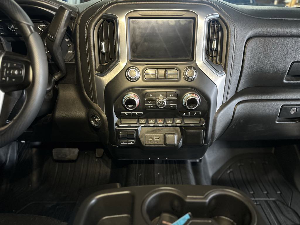 Used 2022 GMC Sierra 3500 SLE w/ SLE Convenience Package AWD/4WD image 21